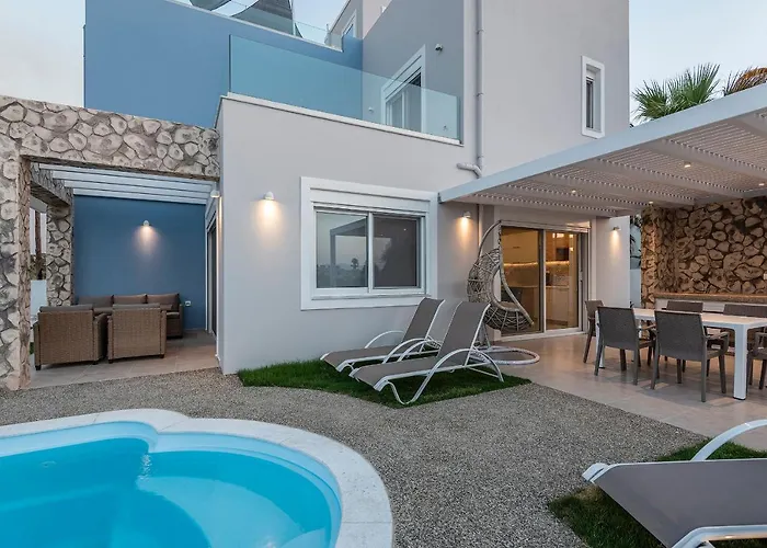 Villa Tamaris With Heated Pool