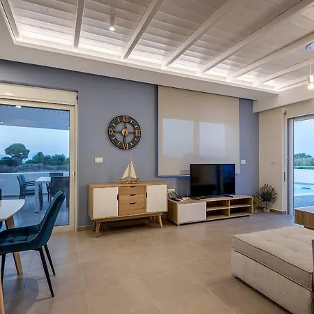 Tamaris With Heated Pool