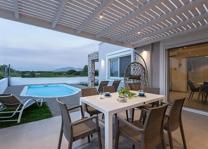 Tamaris With Heated Pool Мастихари