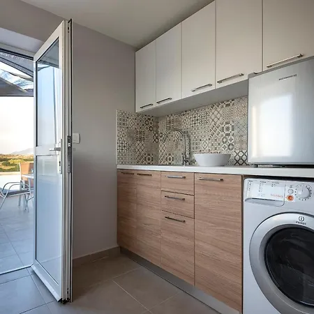 Tamaris With Heated Pool Villa