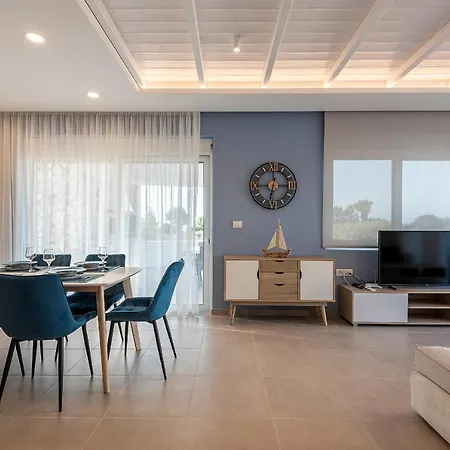 Tamaris With Heated Pool Villa Masticharion